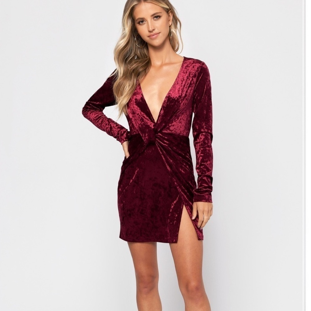 NWT TOBI Wine Red Velvet Deep V Long Sleeve Mini Dress Size XS